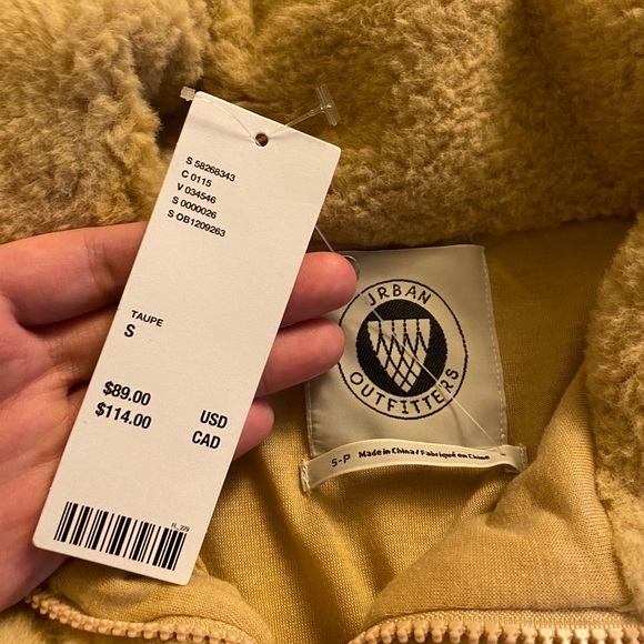 Urban Outfitters Teddy Coat - Picture 4 of 8